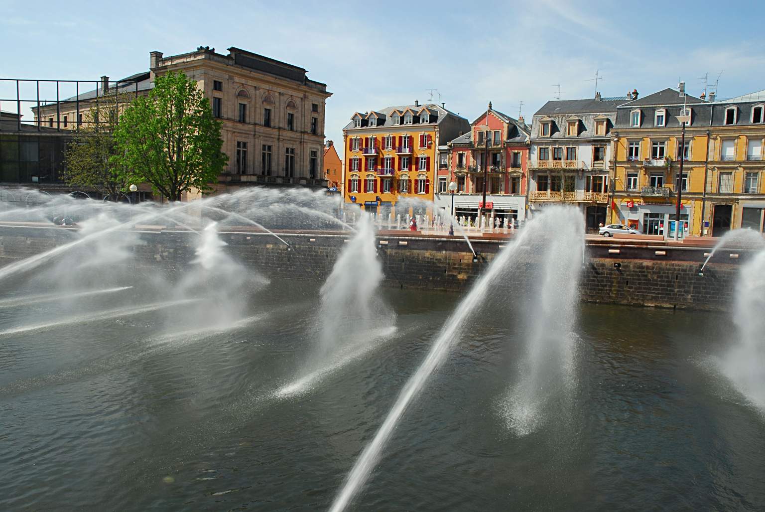 Tourisme et activité à Belfort -  Fontaine d'eau - Hôtel Restaurant les Capucins 